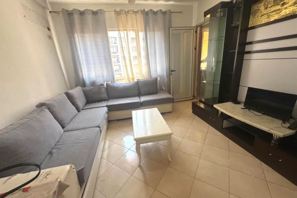 Shtepi me qera 1+1 ne Tirane - 400 Euro