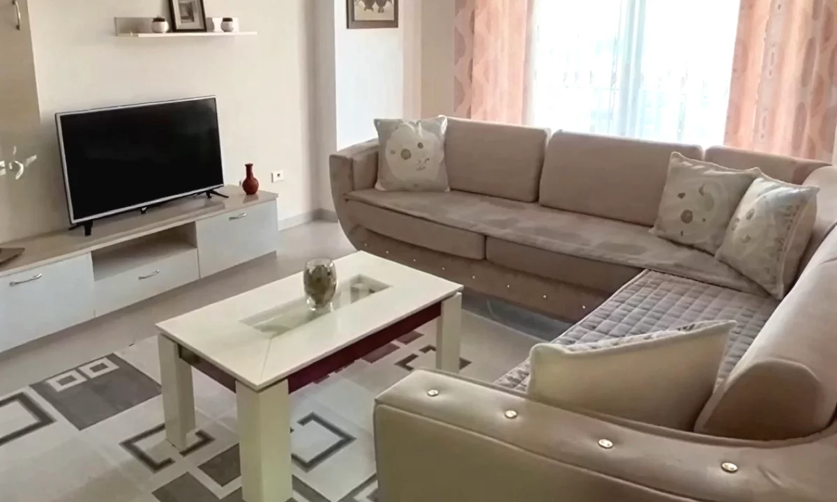 Shtepi me qera Apartament ne Tirane, 1+1, Mobilimi E mobiluar, Pagesa 400  Euro.