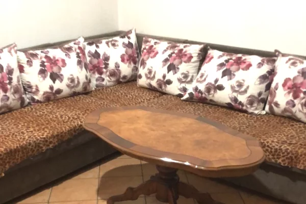 Shtepi me qera 2+1 ne Tirane - 350 Euro