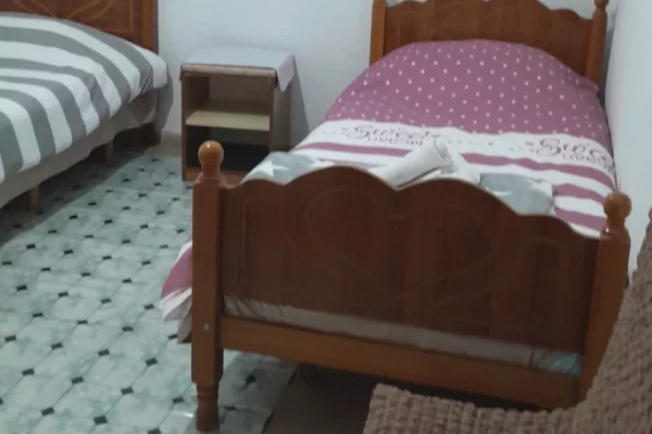 Shtepi me qera Apartament ne Tirane, 2+1, Mobilimi E mobiluar, Pagesa 350  Euro.