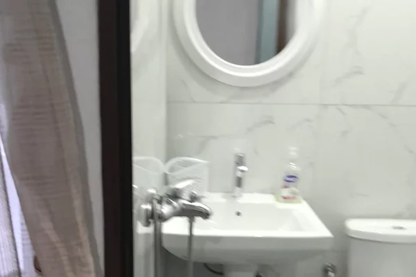 Shtepi me qera Apartament ne Tirane, 2+1, Mobilimi E mobiluar, Pagesa 350  Euro.