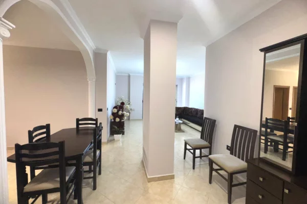 Apartament ne Shitje 3+1+2 + 2 Ballkone - Rrethi i Selites !