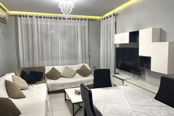 Shtepi me qera 2+1 ne Tirane - 600 Euro