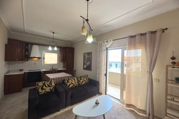 Shtepi me qera Apartament ne Tirane, 1+1, Mobilimi E mobiluar, Pagesa 400  Euro.