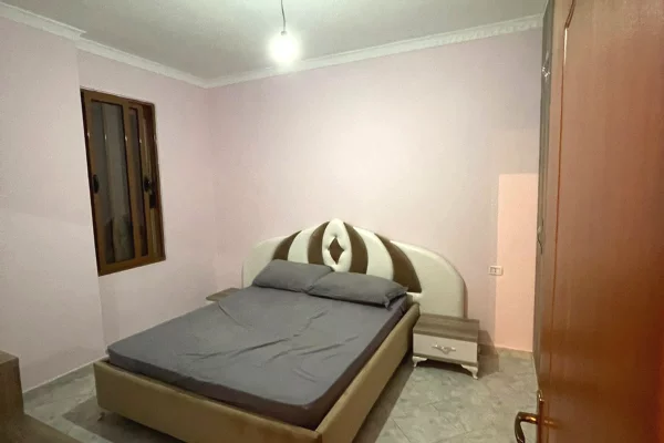 Shtepi me qera Apartament ne Tirane, 2+1, Mobilimi E mobiluar, Pagesa 450  Euro.