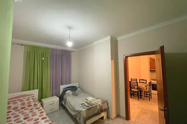 Shtepi me qera Apartament ne Tirane, 2+1, Mobilimi E mobiluar, Pagesa 450  Euro.