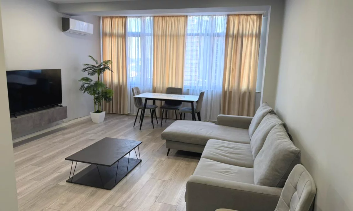 Shtepi ne shitje Apartament ne Tirane, 2+1, Mobilimi E mobiluar, Pagesa 268,000  Euro.