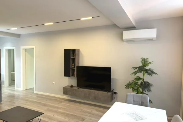 Shtepi ne shitje Apartament ne Tirane, 2+1, Mobilimi E mobiluar, Pagesa 268,000  Euro.