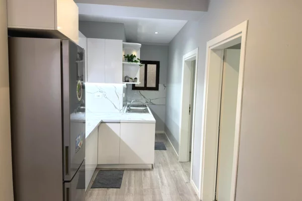 Shtepi ne shitje Apartament ne Tirane, 2+1, Mobilimi E mobiluar, Pagesa 268,000  Euro.