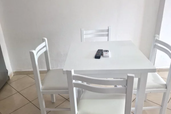 Shtepi me qera Apartament ne Tirane, 1+1, Mobilimi E mobiluar, Pagesa 400  Euro.