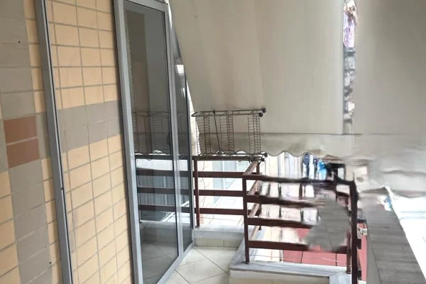 Shtepi me qera Apartament ne Tirane, 2+1, Mobilimi E mobiluar, Pagesa 450  Euro.