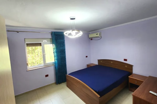 Shtepi me qera Apartament ne Tirane, 2+1, Mobilimi E mobiluar, Pagesa 500  Euro.