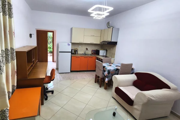 Shtepi me qera 1+1 ne Tirane - 400 Euro