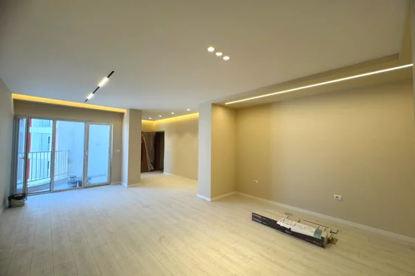 Shtepi me qera Apartament ne Tirane, 3+1, Mobilimi Bosh, pa mobiluar, Pagesa 314,000  Euro.