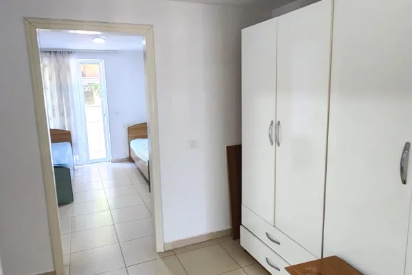 Shtepi me qera Apartament ne Tirane, 2+1, Mobilimi E mobiluar, Pagesa 450  Euro.