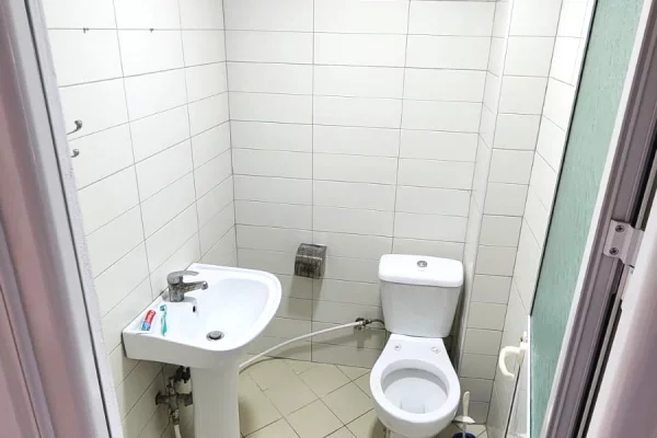 Shtepi me qera Apartament ne Tirane, 2+1, Mobilimi E mobiluar, Pagesa 450  Euro.