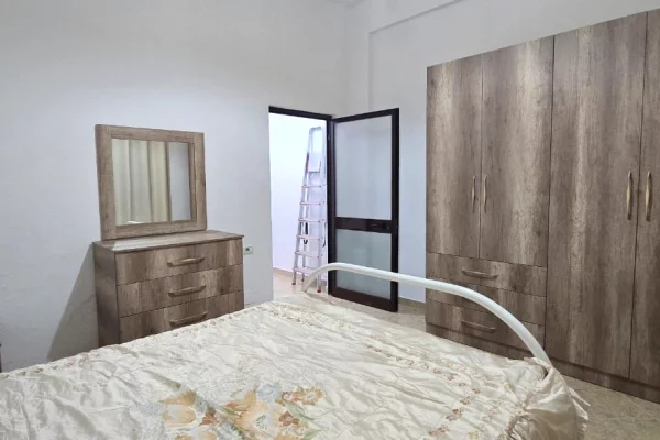 Shtepi me qera Apartament ne Tirane, 1+1, Mobilimi E mobiluar, Pagesa 330  Euro.