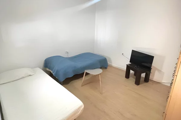 Shtepi me qera Apartament ne Tirane, 2+1, Mobilimi E mobiluar, Pagesa 450  Euro.