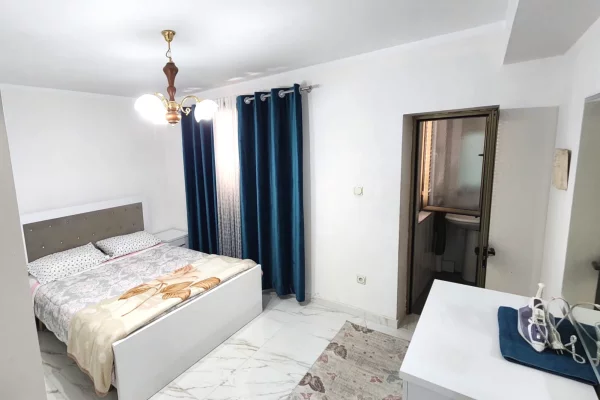 Shtepi me qera Apartament ne Tirane, 2+1, Mobilimi E mobiluar, Pagesa 650  Euro.