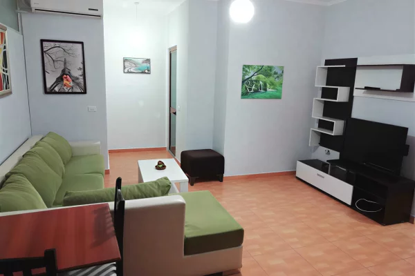 Shtepi me qera 1+1 ne Tirane - 350 Euro