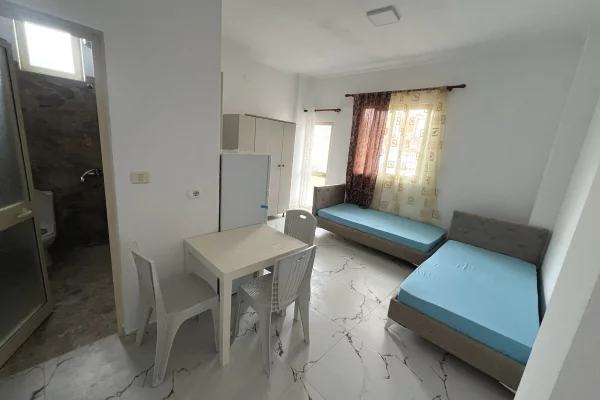 Shtepi me qera Apartament ne Tirane, Garsoniere, Mobilimi E mobiluar, Pagesa 300  Euro.