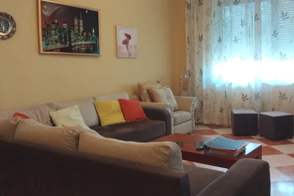 Shitet apartament 2+1+2 + Ballkon – Rruga e Kosovarëve !