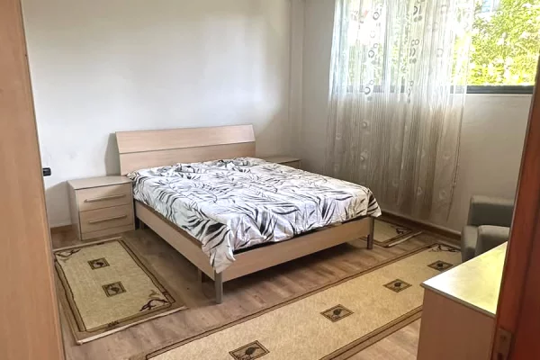 Shtepi me qera Apartament ne Tirane, 1+1, Mobilimi E mobiluar, Pagesa 370  Euro.