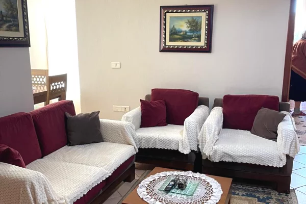 Shtepi me qera 1+1 ne Tirane - 600 Euro