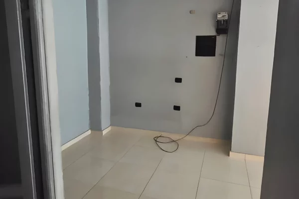 Ambient biznesi me qira – Rruga Bardhyl !