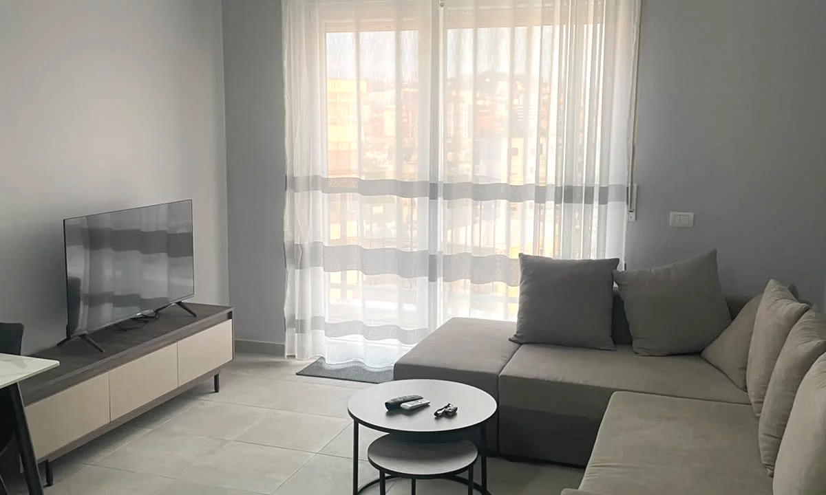Shtepi me qera Apartament ne Tirane, 2+1, Mobilimi E mobiluar, Pagesa 600  Euro.