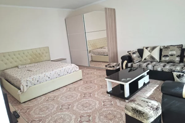 Shtepi me qera Apartament ne Tirane, 1+1, Mobilimi E mobiluar, Pagesa 400  Euro.
