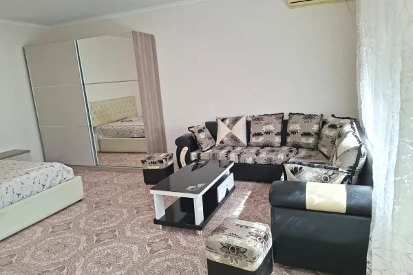 Shtepi me qera Apartament ne Tirane, 1+1, Mobilimi E mobiluar, Pagesa 400  Euro.