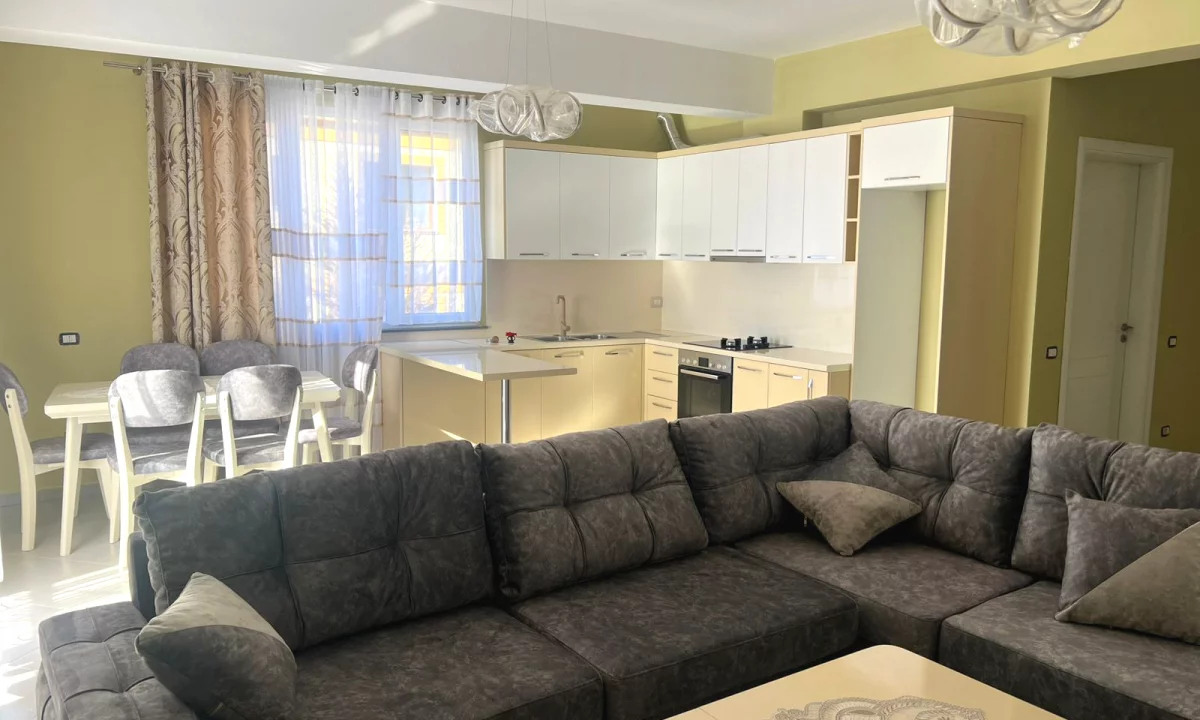 Shtepi me qera Apartament ne Tirane, 2+1, Mobilimi E mobiluar, Pagesa 600  Euro.