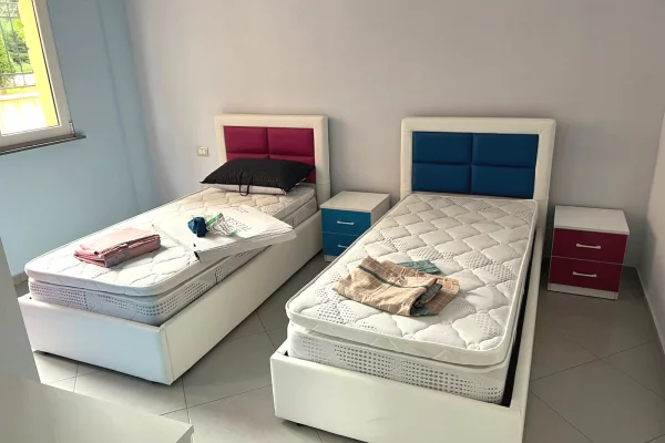 Shtepi me qera Apartament ne Tirane, 2+1, Mobilimi E mobiluar, Pagesa 600  Euro.