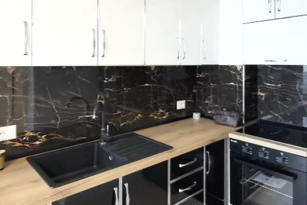 Shtepi me qera Apartament ne Tirane, 1+1, Mobilimi E mobiluar, Pagesa 500  Euro.