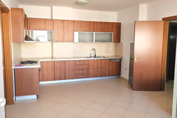 House for Rent 3+1 in Tirana - 1,000 Euro