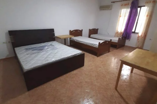 Shtepi me qera Apartament ne Tirane, 1+1, Mobilimi E mobiluar, Pagesa 400  Euro.