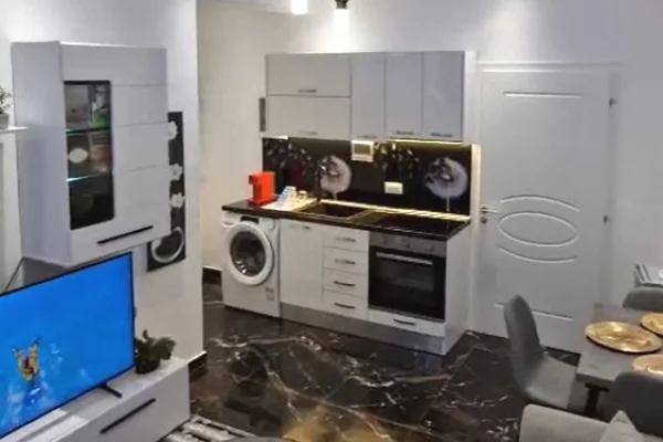 Shtepi me qera Apartament ne Tirane, 1+1, Mobilimi E mobiluar, Pagesa 450  Euro.