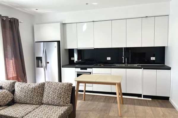 Shtepi me qera Apartament ne Tirane, 2+1, Mobilimi E mobiluar, Pagesa 500  Euro.