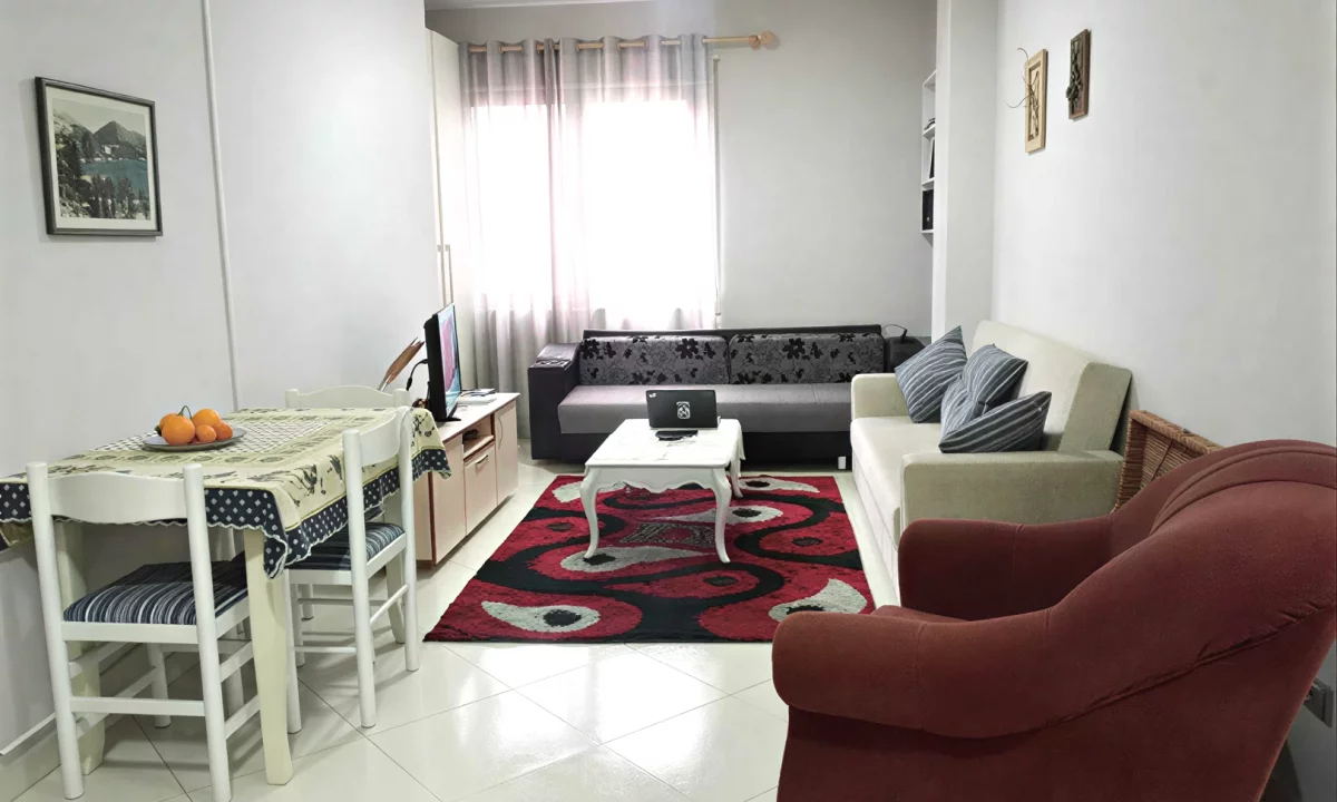 Shtepi me qera Apartament ne Tirane, 1+1, Mobilimi E mobiluar, Pagesa 430  Euro.