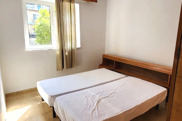 Shtepi me qera Apartament ne Tirane, 2+1, Mobilimi E mobiluar, Pagesa 400  Euro.