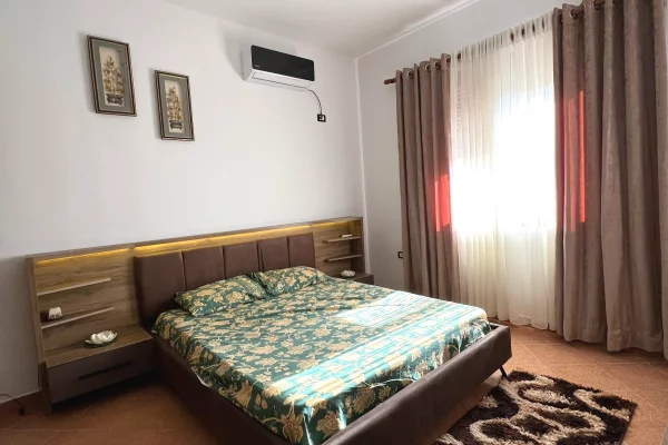Shtepi me qera Apartament ne Tirane, 2+1, Mobilimi E mobiluar, Pagesa 500  Euro.
