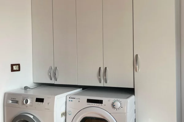 Shtepi me qera Apartament ne Tirane, 2+1, Mobilimi E mobiluar, Pagesa 500  Euro.