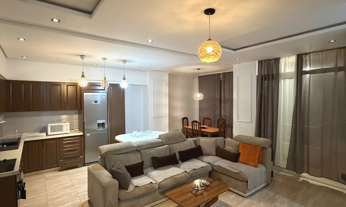 Shtepi me qera Apartament ne Tirane, 2+1, Mobilimi E mobiluar, Pagesa 500  Euro.
