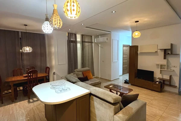 Shtepi me qera Apartament ne Tirane, 2+1, Mobilimi E mobiluar, Pagesa 500  Euro.