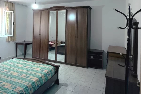 Shtepi me qera Apartament ne Tirane, 1+1, Mobilimi E mobiluar, Pagesa 400  Euro.