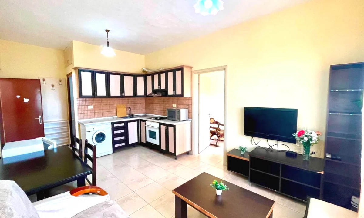 Shtepi me qera Apartament ne Tirane, 1+1, Mobilimi E mobiluar, Pagesa 500  Euro.