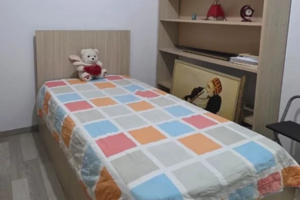 Shtepi me qera Apartament ne Tirane, 2+1, Mobilimi E mobiluar, Pagesa 450  Euro.