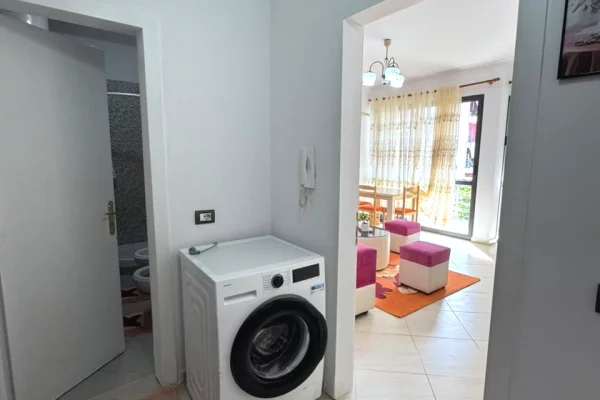 Shtepi me qera Apartament ne Tirane, 1+1, Mobilimi E mobiluar, Pagesa 400  Euro.