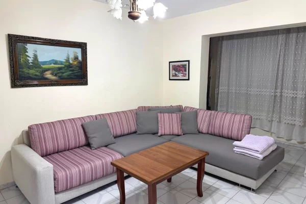 Shtepi me qera 1+1 ne Tirane - 450 Euro